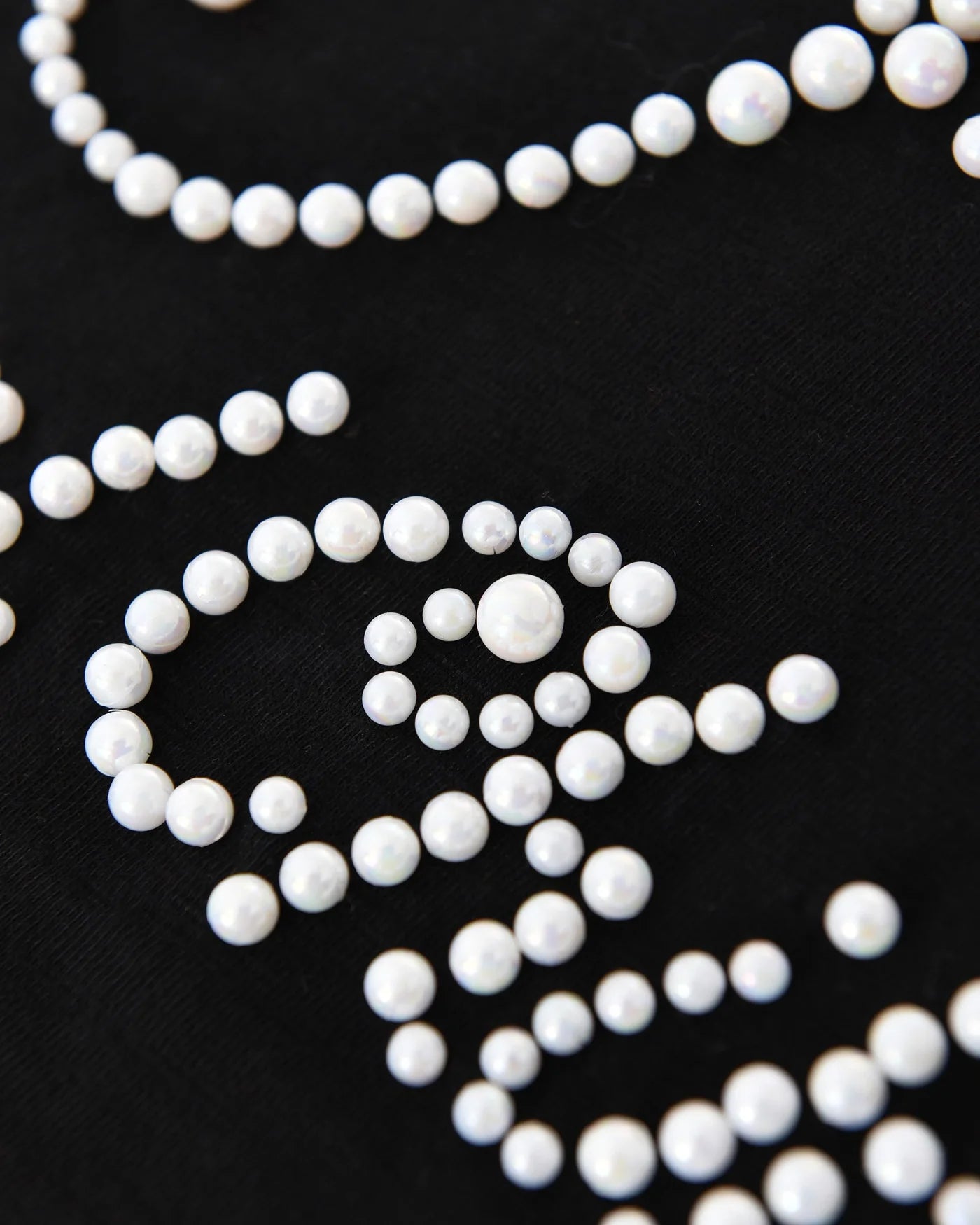 BIRTH OF ROYAL CHILD
Pearl Patchwork T-Shirt IN BLK