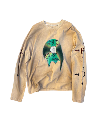 Birth Of Royal Child
2-IN-1 Distressed Stained Long-sleeve Tee